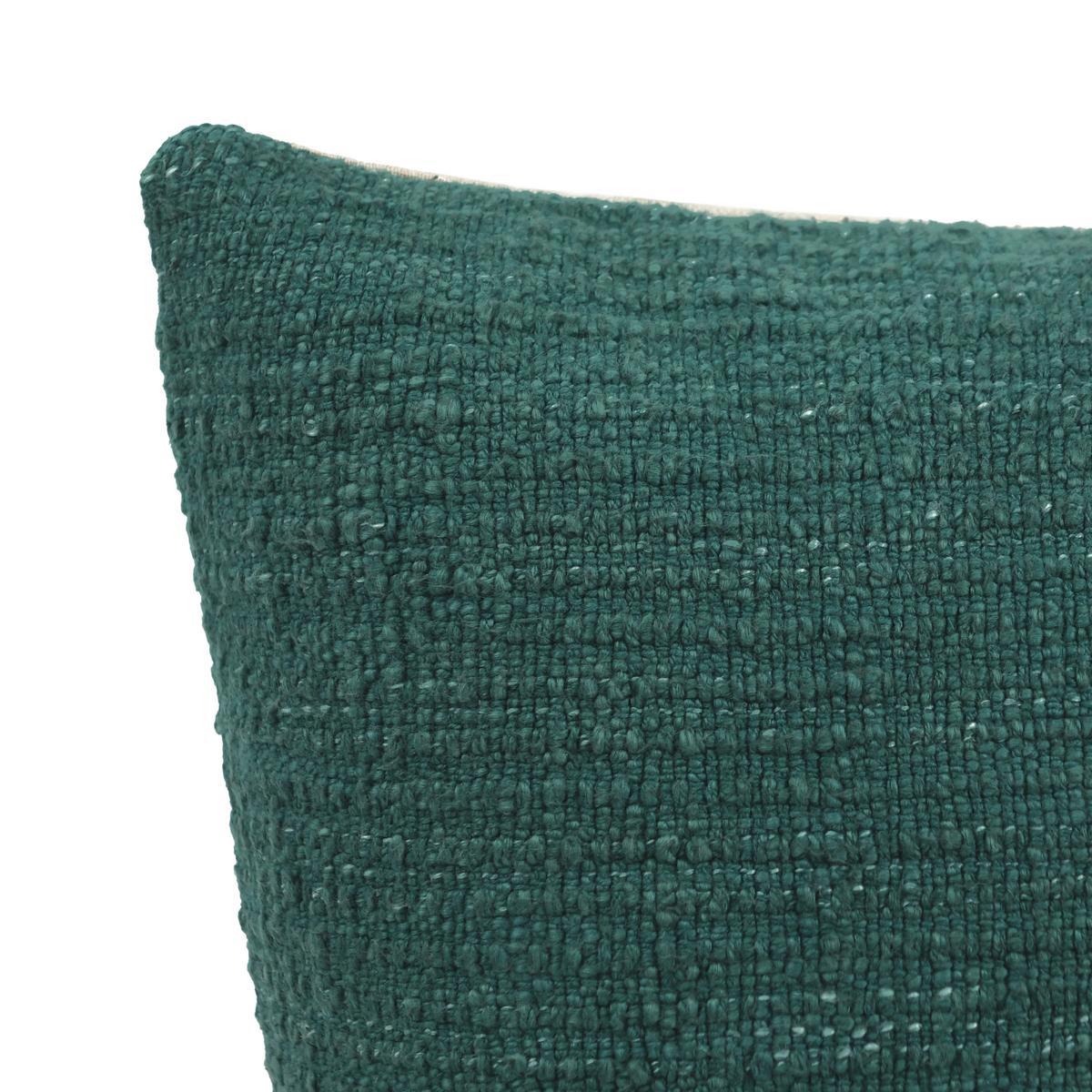 Oakmere 3 Pillow