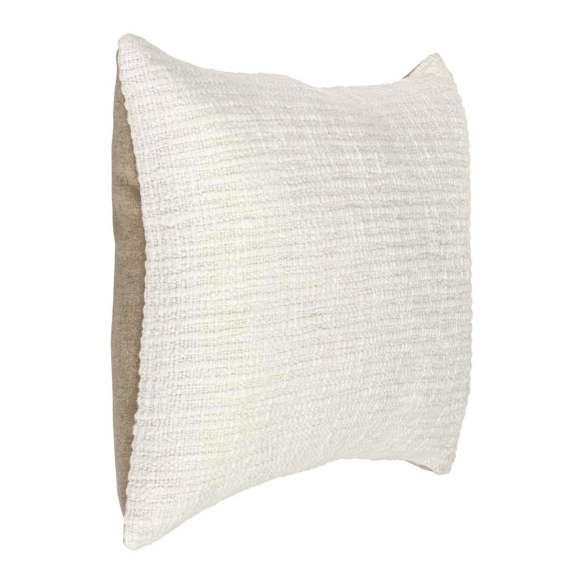 Oakmere 3 Pillow