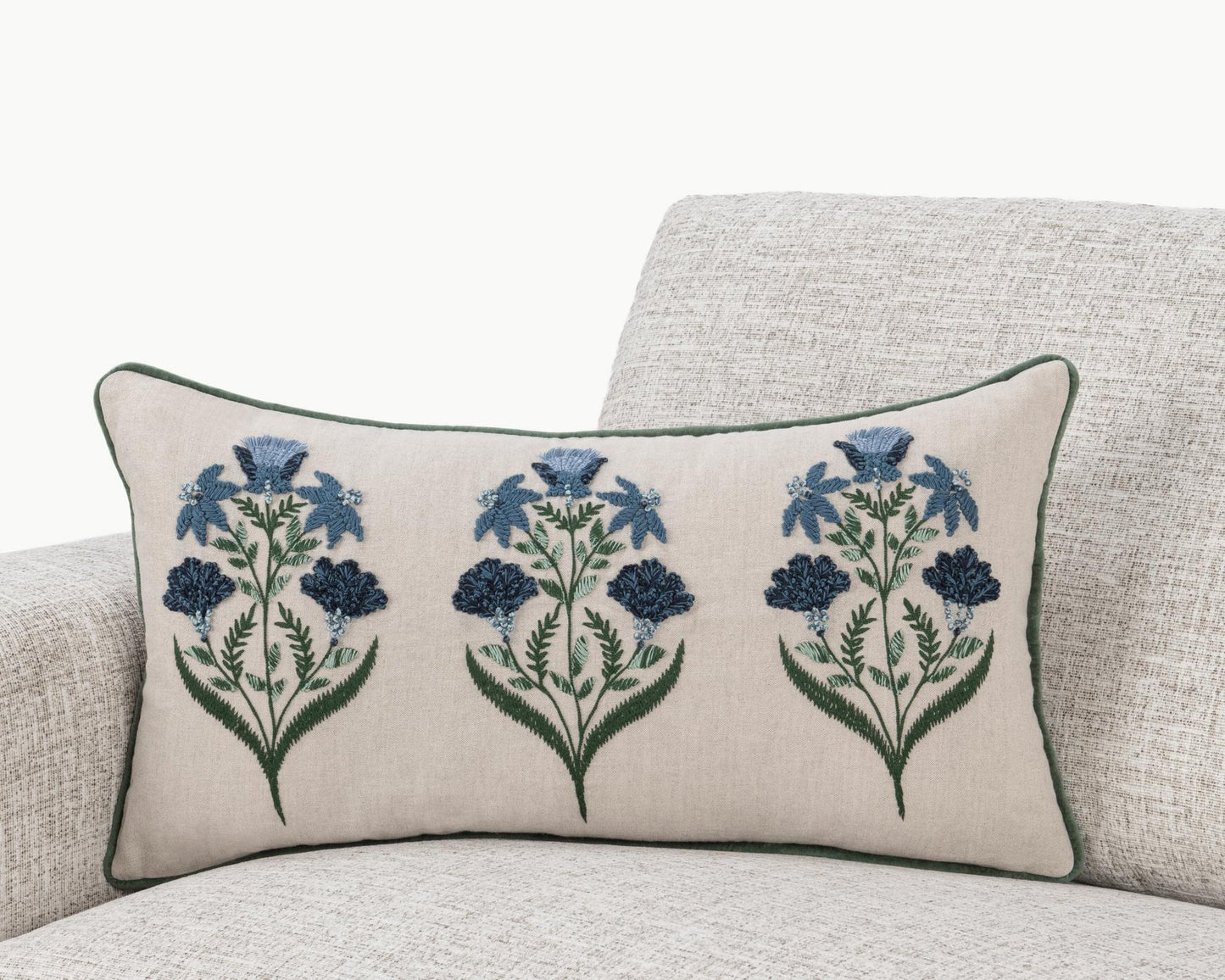 Floral Natural/Blue 50% Linen Pattern NV Belcourt 14x26 Collection