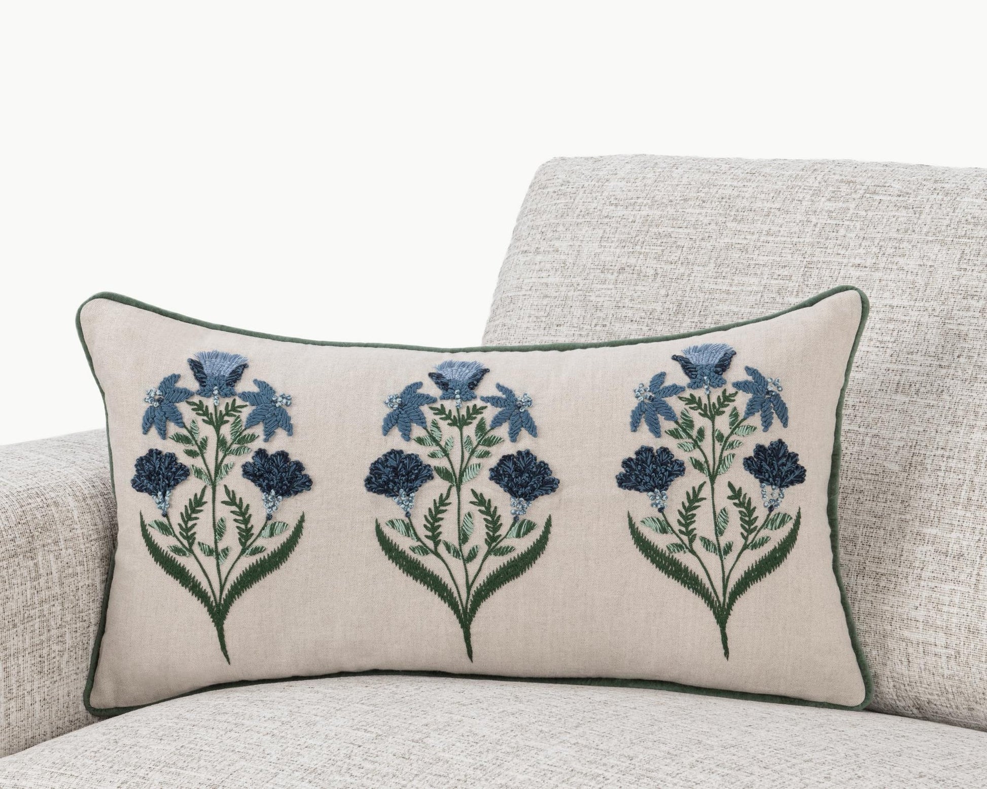 Floral Natural/Blue 50% Linen Pattern NV Belcourt 14x26 Collection