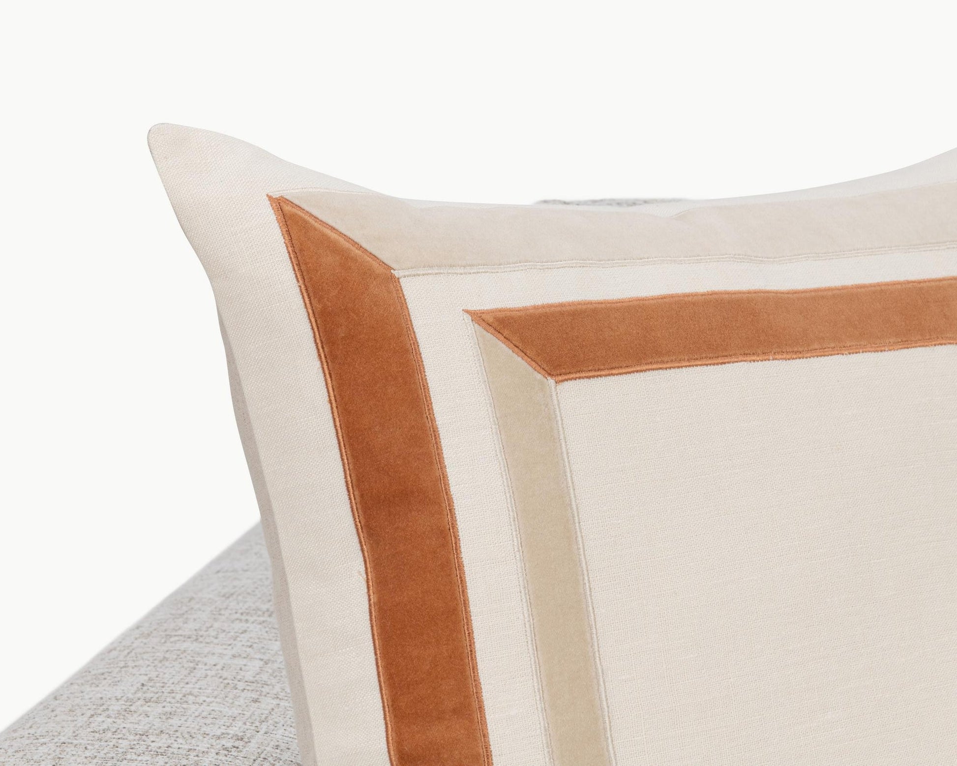 Ivory/Natural 100% Linen Pattern NV Maybrook 22x22 Collection