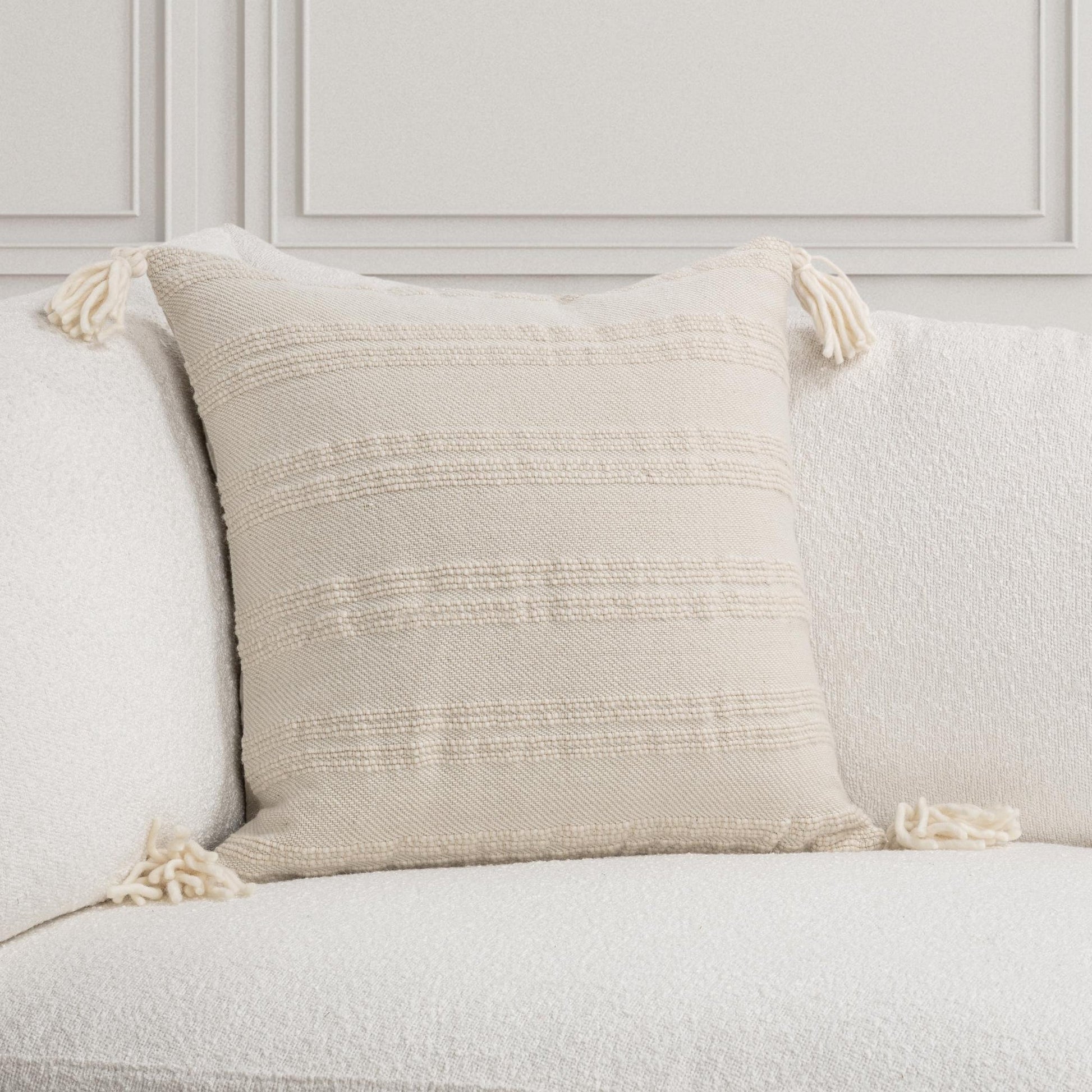 Natural/Ivory 100% Wool Pattern TQ York Multiple Sizes Collection