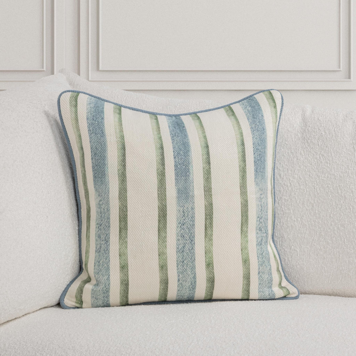 Curated Pillows & Throw