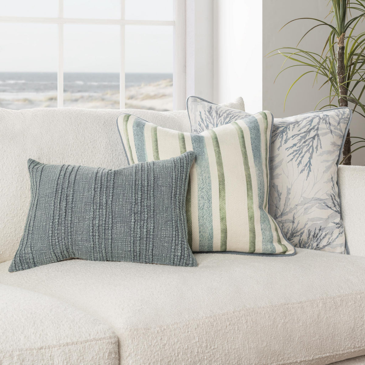 Curated Pillows & Throw