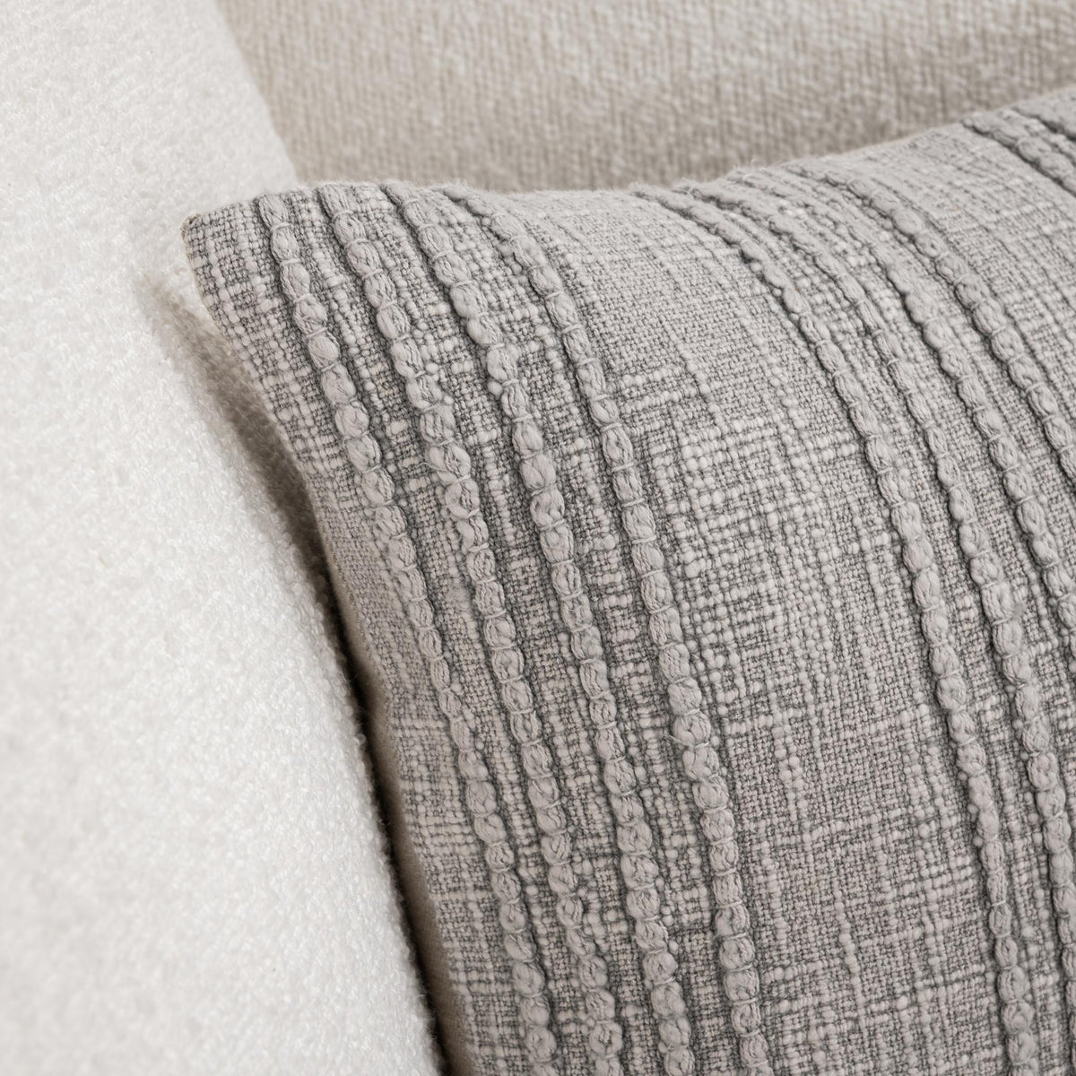 Hollis Pillow