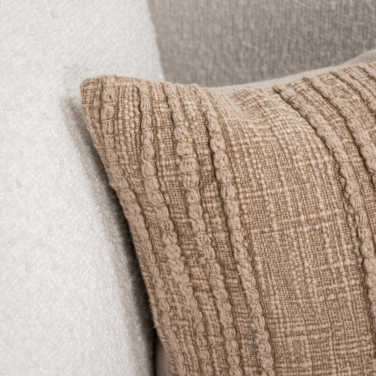 Hollis Pillow
