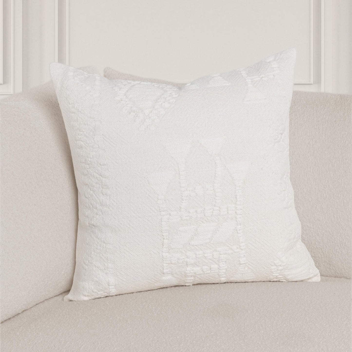 Ivory 40% Cotton/60% Linen Pattern LN Abbey 22x22 Collection