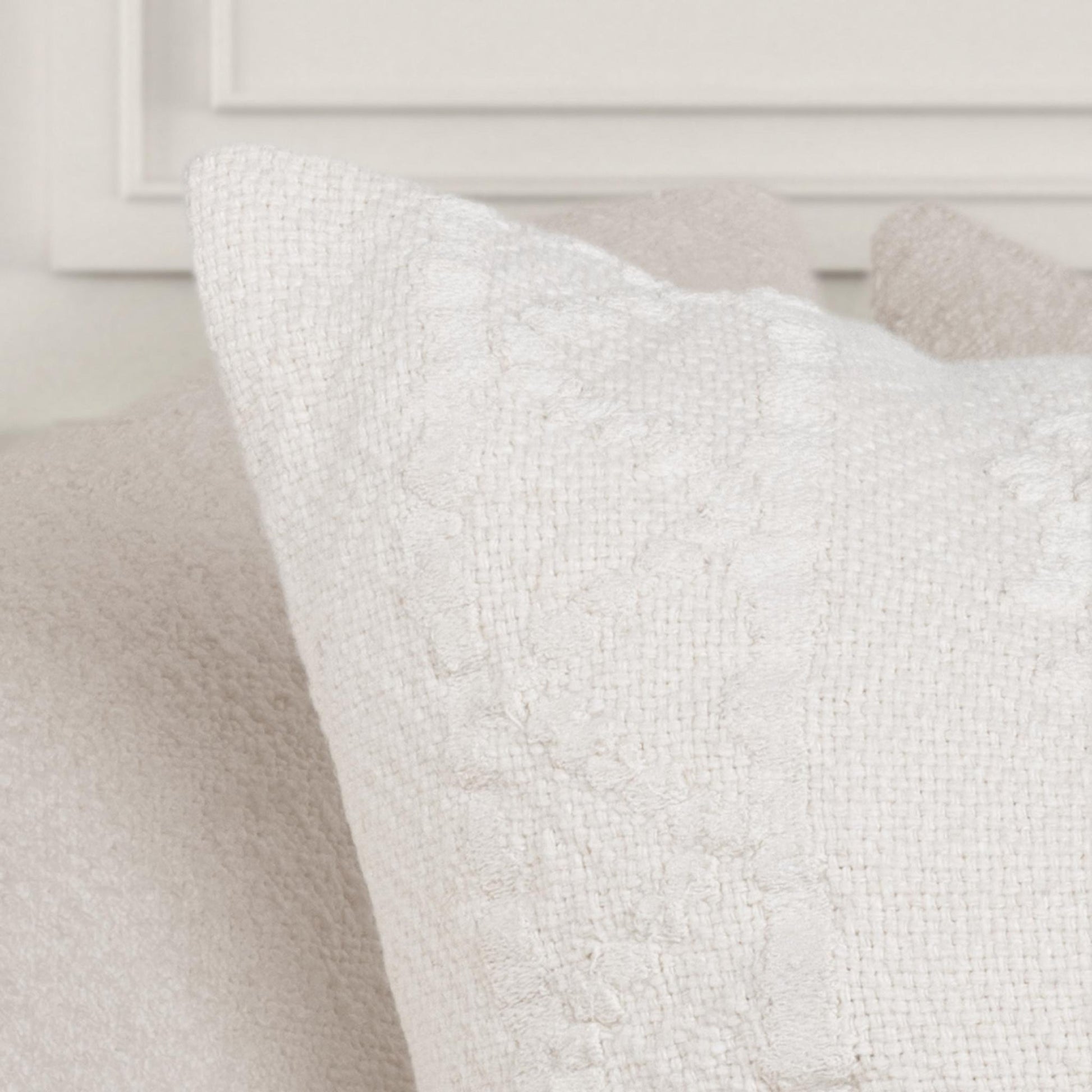 Ivory 40% Cotton/60% Linen Pattern LN Abbey 22x22 Collection