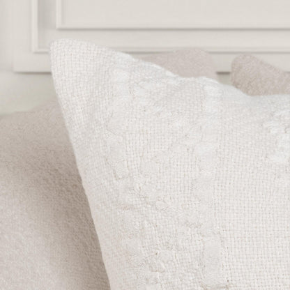 Ivory 40% Cotton/60% Linen Pattern LN Abbey 22x22 Collection