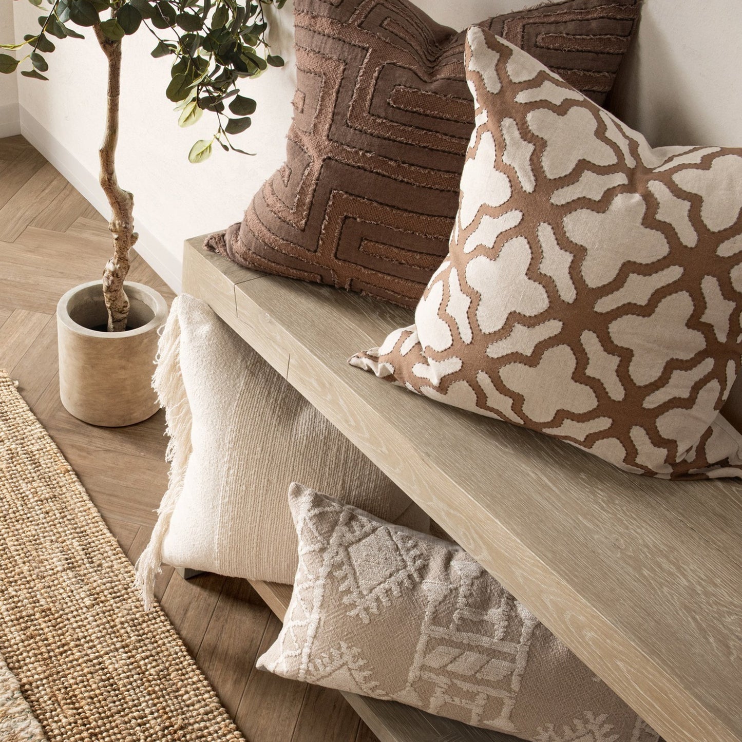 Frothed Brown 50% Cotton Pattern LN Mullan 22x22 Collection