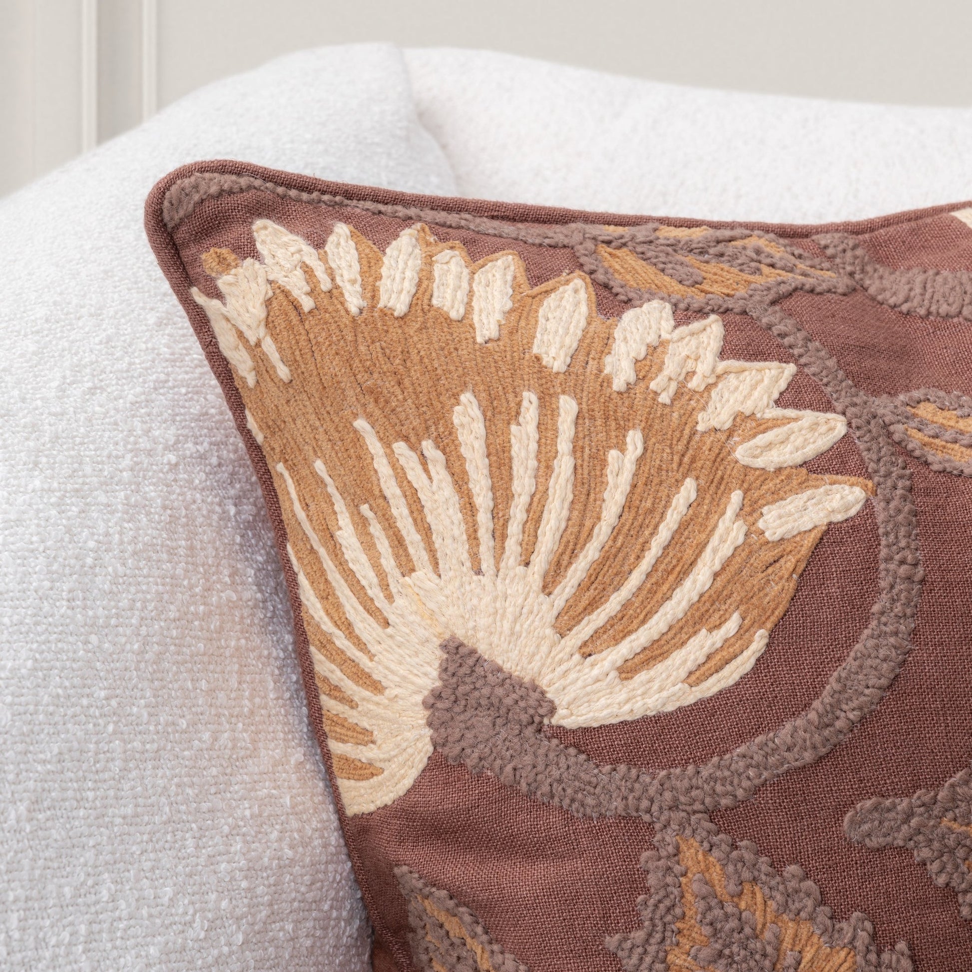 Mahogany 100% Linen Pattern TD Folly Multi 22x22 Collection