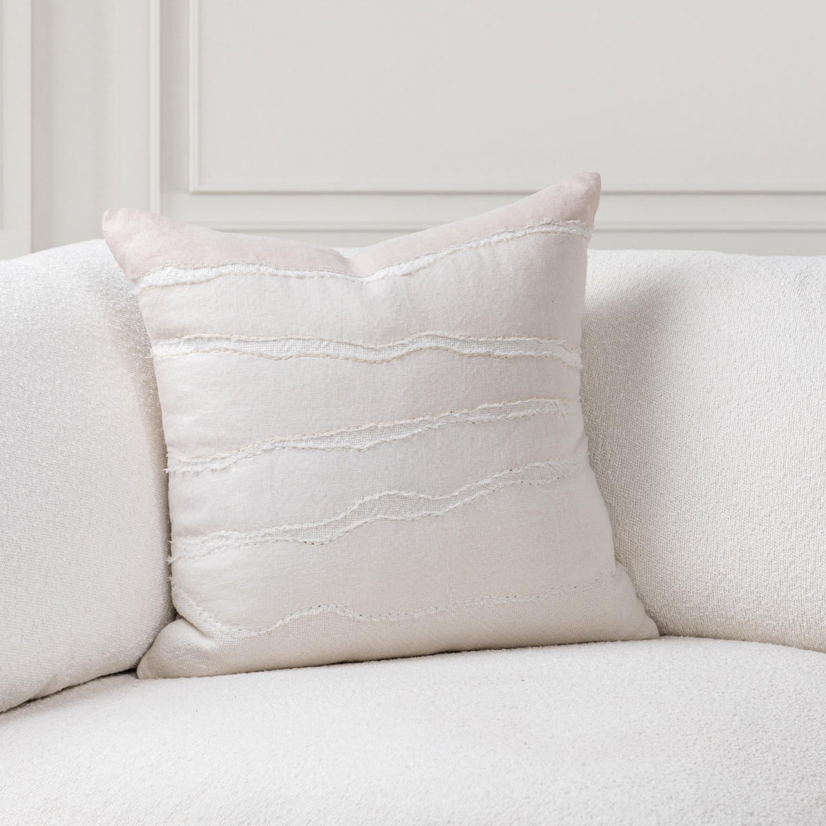 Pembroke 4 Pillow