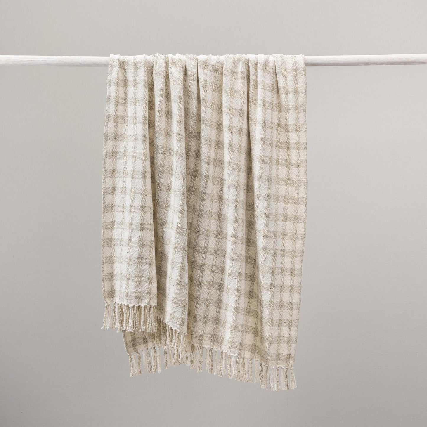 Natural/Ivory 70% Viscose Blankets & Throw TC Sari Throw 50x70 Collection