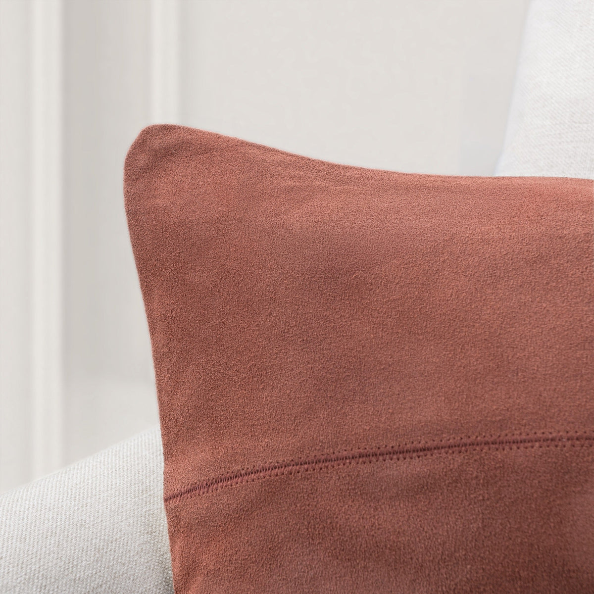 Ravenport 2 Pillow