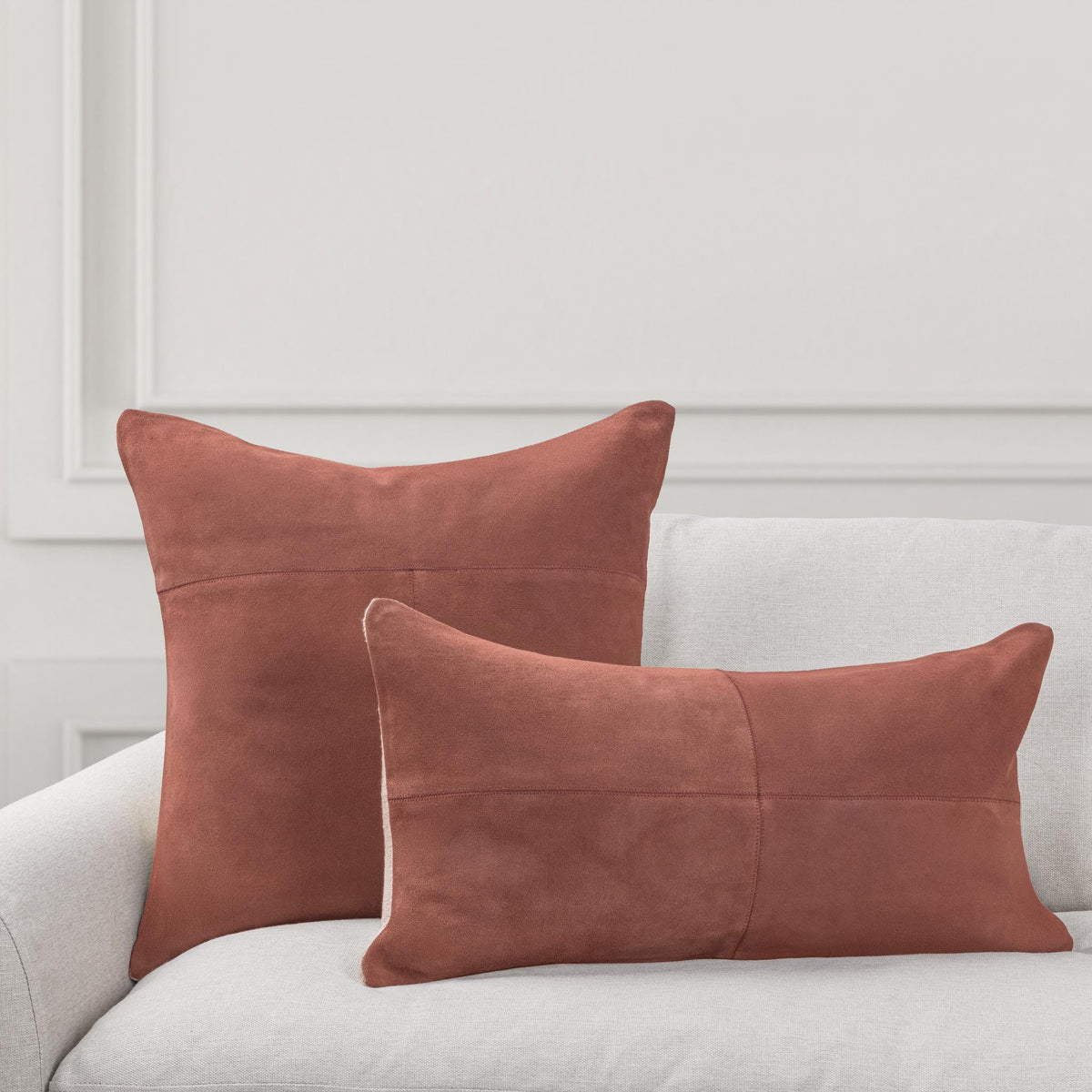 Ravenport 2 Pillow