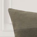 Ravenport 2 Pillow