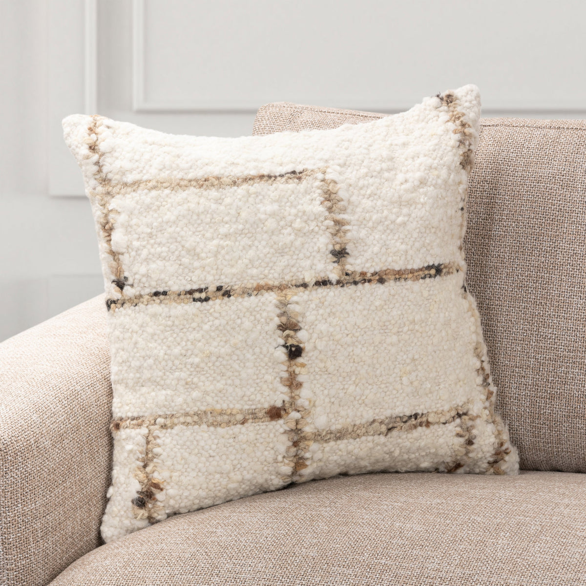 Signature Pillows & Throw