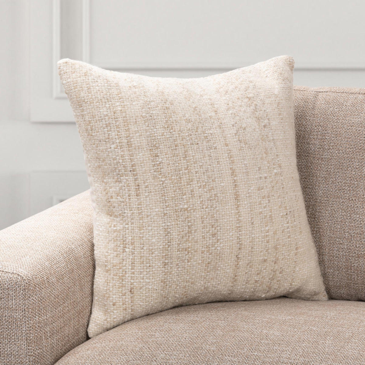 Signature Pillows & Throw