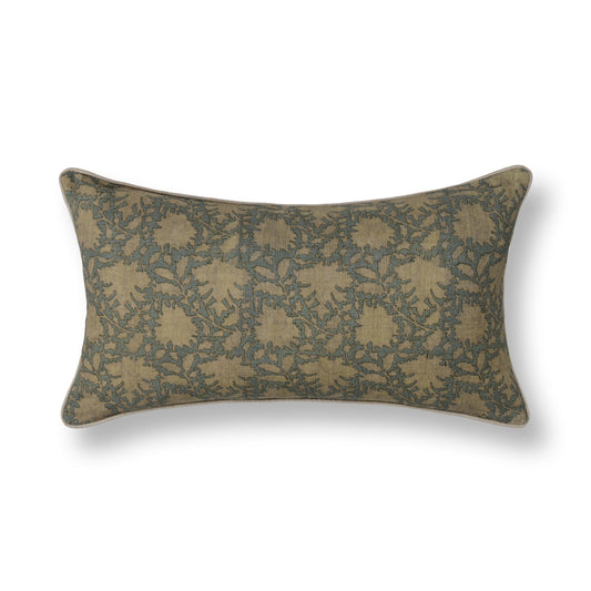 Curated Pillows & Throw