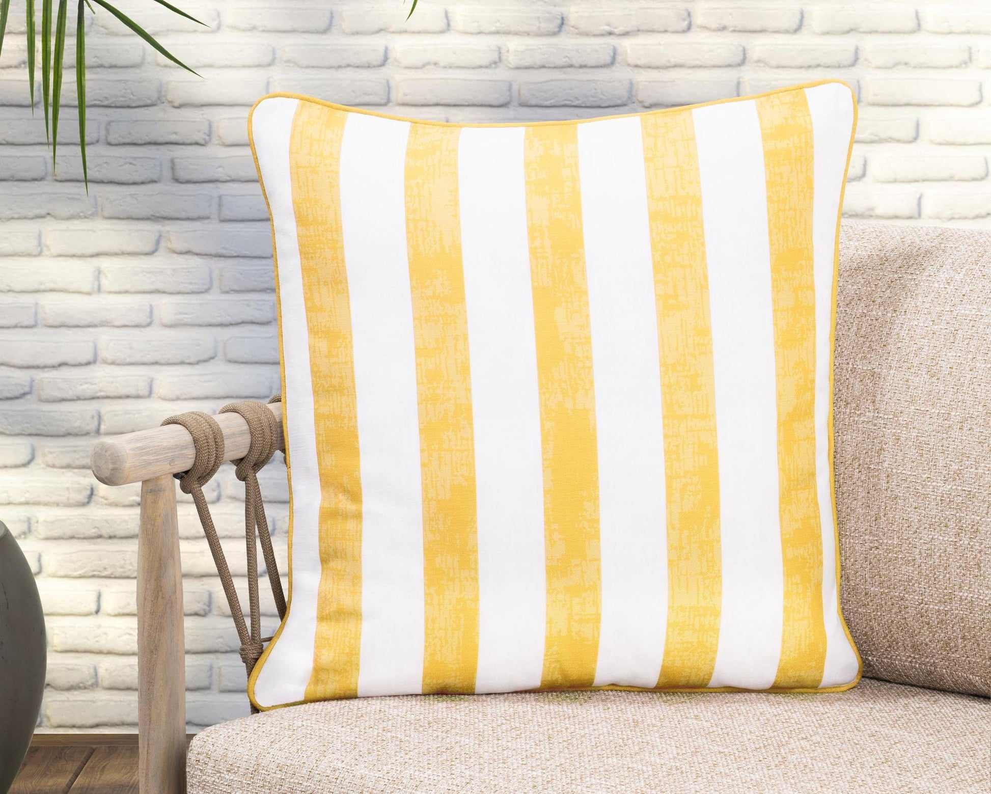 Yellow 100% Polyester Performance Indoor/Outdoor Indoor/Outdoor Milton 22x22 Collection