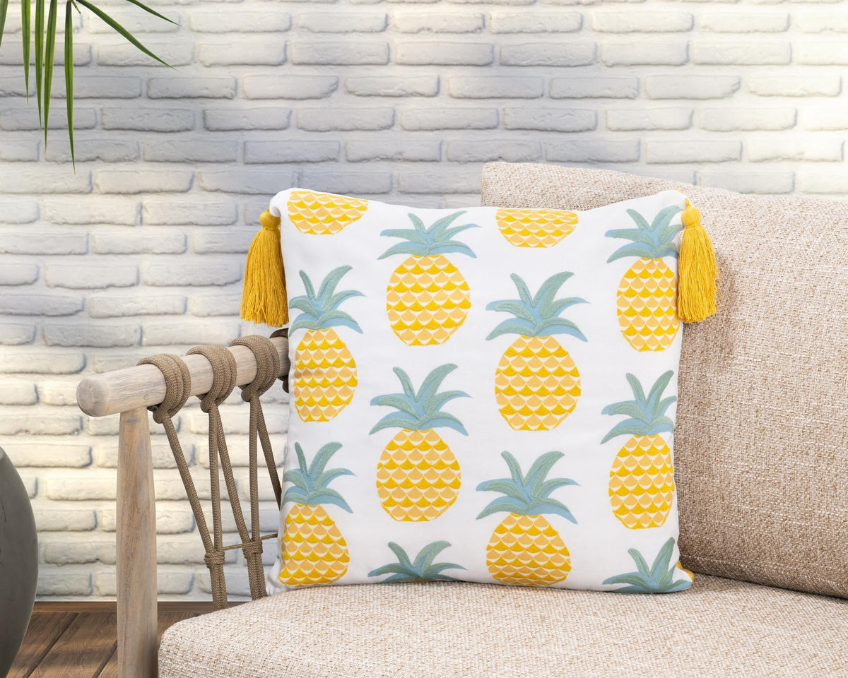 Refined Pillows & Throw