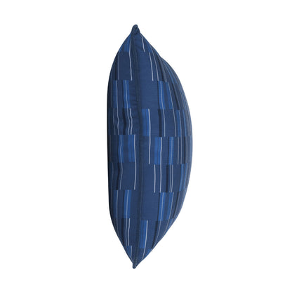 Blue 100% Polyester Performance Indoor/Outdoor Indoor/Outdoor Nantucket 22x22 Collection