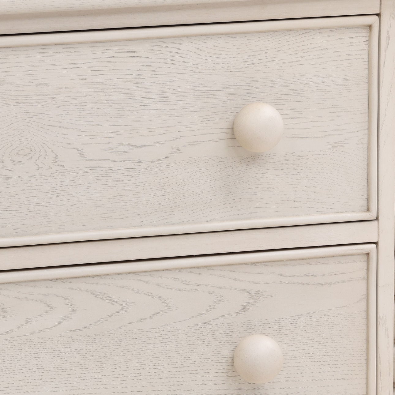 Whitewash Rubber Wood and Oak Veneer Dresser 40 in Wide