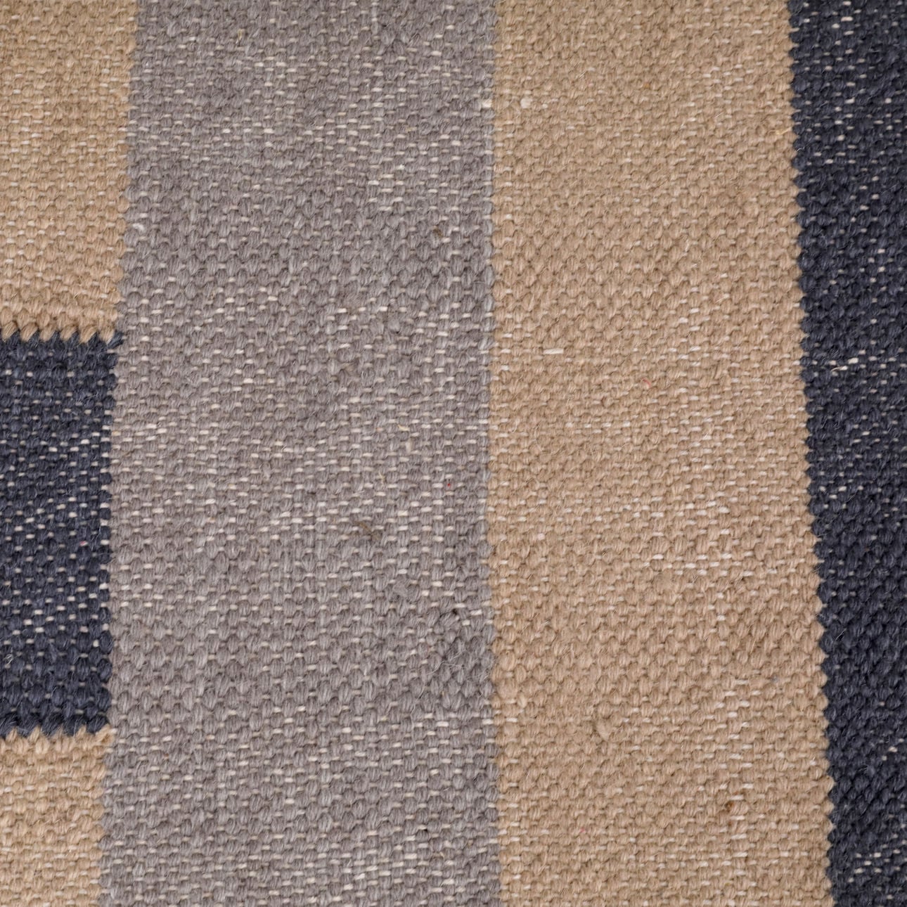 Multicolor Handwoven Punja Kilim Wool and Eucalyptus Wood Bench 48 in Wide