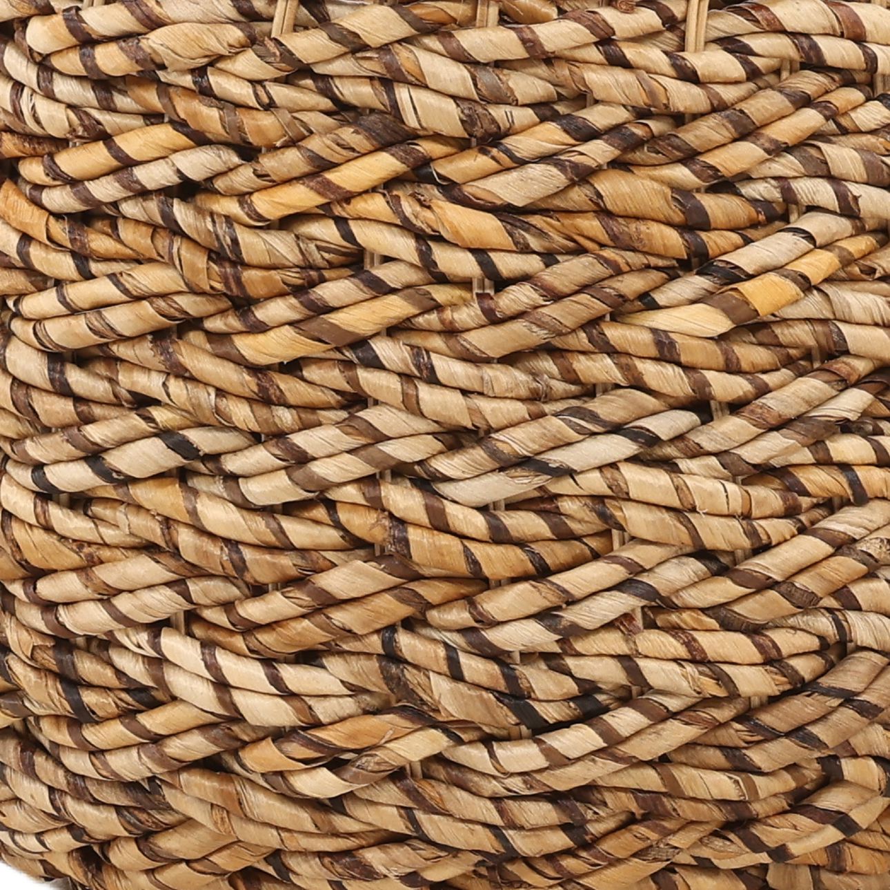 Natural Woven Banana Leaf of 20.5 in Wide